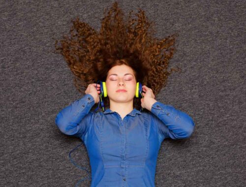 Women listening music to reduce and relieve stress