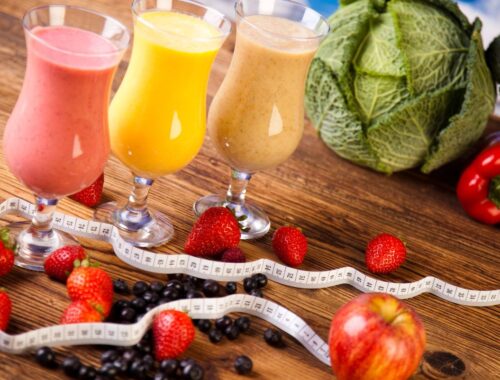 GYM Trainer suggest fruite diet smoothie and juice diet for weight loss